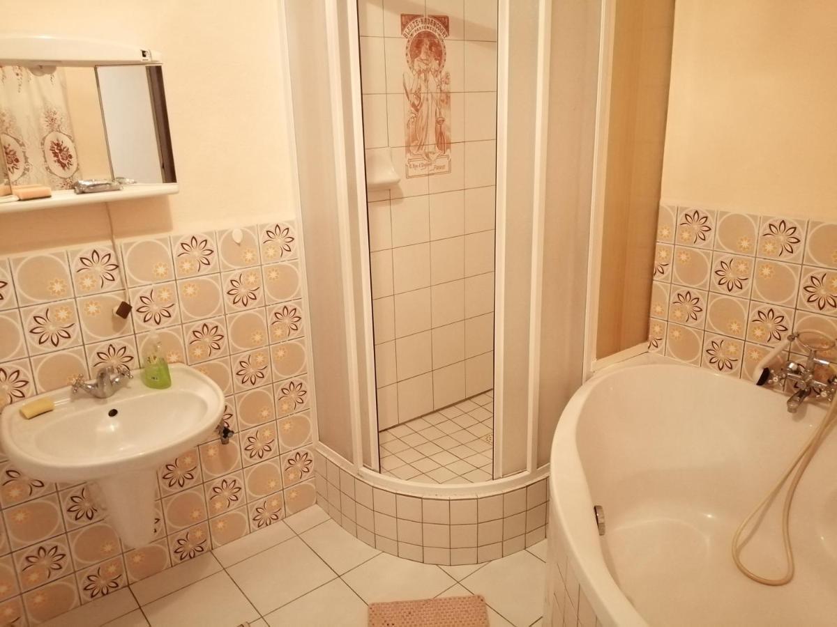 Apartmany Sedek Roprachtice Bagian luar foto